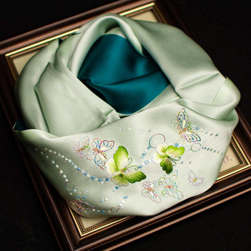 Silk Neck Scarf - Bufanda de Seda Pura con Bordado