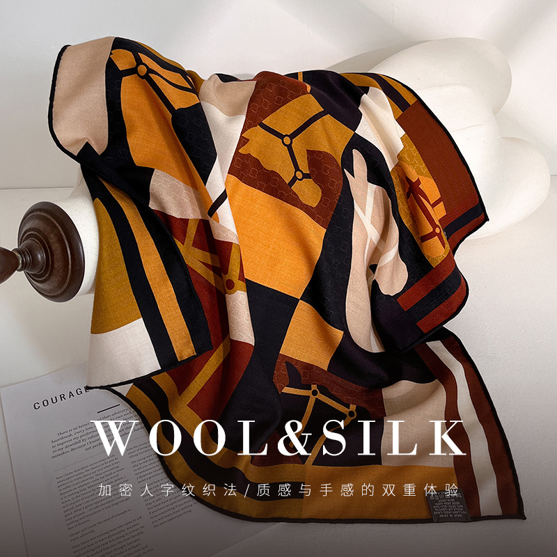 Pañuelo Cuadrado con Diseño Ge - Silk Neck Scarf reseña y precio