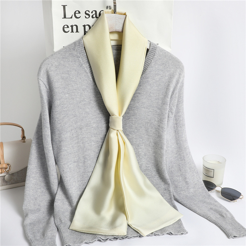 Pañuelo largo de seda de color - Ascot Neck Scarf reseña y precio